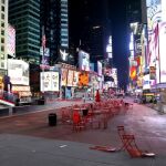 Un coche cargado de explosivos obliga a evacuar Times Square