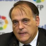 El presidente de la Liga de Fútbol Profesional, Javier Tebas, durante la rueda de prensa ofrecida tras su Asamblea Extraordinaria.