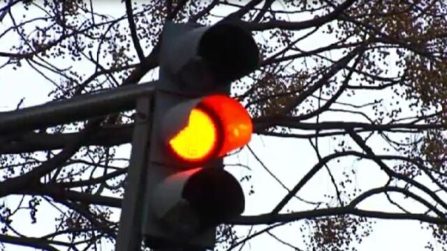 Peligro de descargas en algunos semáforos de Cantabria