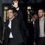 El nuevo primer ministro griego, Alexis Tsipras, junto a algunos de los nuevos miembros de su gobierno.