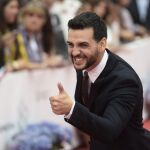 Fran Perea, muy sonriente a su llegada a la gala.