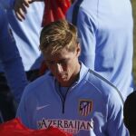 El jugador del Atlético de Madrid, Fernando Torres, durante el entrenamiento en el Cerro del Espino
