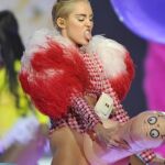 Miley Cyrus, durante su concierto en Chicago