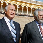 Ramón Valencia junto a Eduardo Canorea en la Real Maestranza de Sevilla