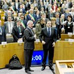 Ramón Luis Valcárcel y José Manuel Durao Barroso, ayer en el acto de la firma del Pacto de los Alcaldes