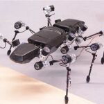 El robot Héctor dando sus primeros pasos, a finales de 2014