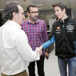 Ález Márquez acompañado de Julián Redondo y José Manuel Martínez