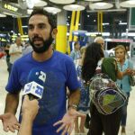 Rafael Martínez, periodista de la Agencia Efe, uno de los dos españoles de los 23 supervivientes del naufragio en aguas de Indonesia