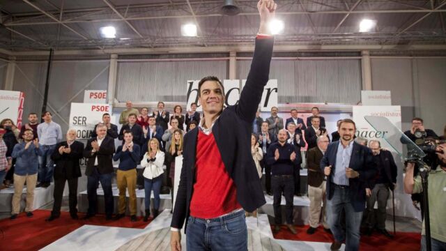 El secretario general del PSOE Pedro Sánchez durante la presentación de candidaturas autonómicas y municipales de la Región de Murcia