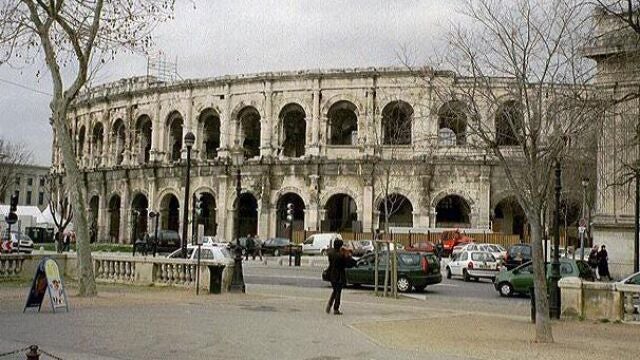 Imagen del coliseo de Nimes