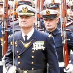 Josep Palouzié (en primer término) fue activado en octubre y participó en el desfile del Día de la Hispanidad