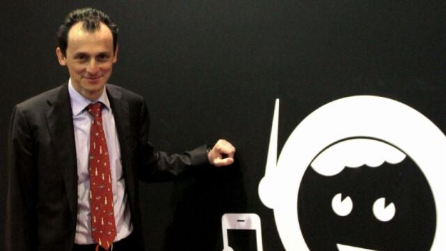 Pedro Duque posa en Fitur con motivo de su participación en una conferencia en Fiturtech sobre el programa de vuelos tripulados de la Agencia Espacial Europea
