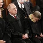 La jueza del Tribunal Supremo de Estados Unidos, Ruth Bader Ginsburg, durante el discurso de Obama en enero