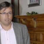 El diputado Emilio Orejas.