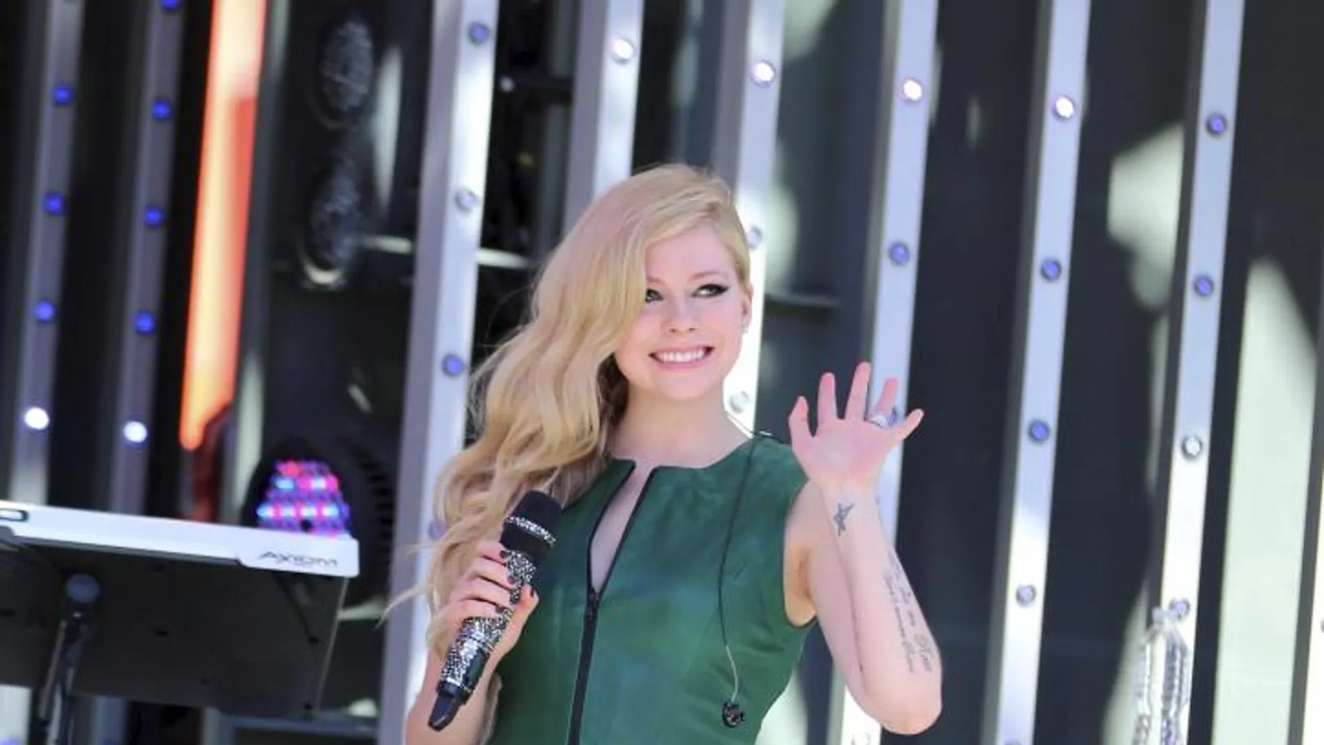 Avril Lavigne.