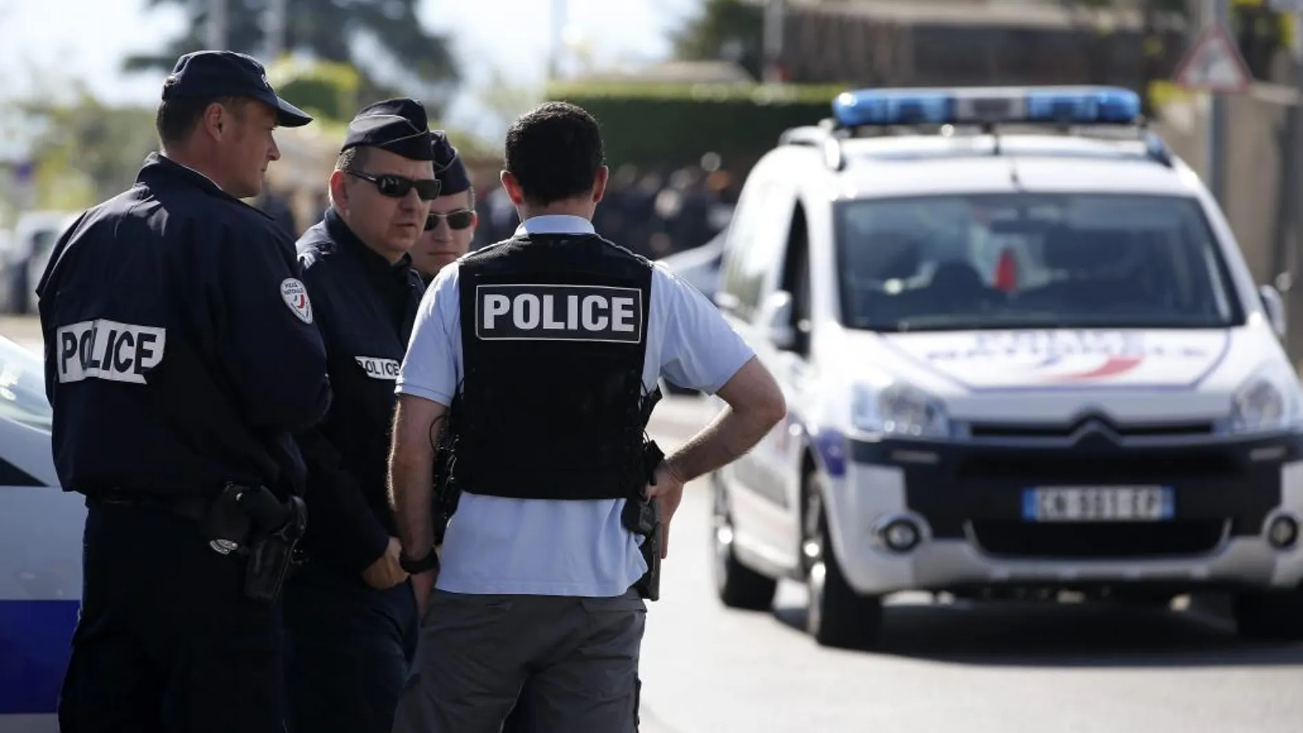 Imagen de archivo de agentes de la policía francesa