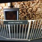 "Voy a violarte", mensaje de bienvenida en un hotel británico