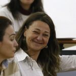Beatriz Arceredillo, número tres en la lista del PSOE en las últimas elecciones de Parla, hace un gesto tras ser elegida alcaldesa de Parla.