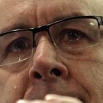 El coordinador general de IU, Cayo Lara, anuncia ante el Consejo Político de su organización, que ha decidido no presentarse como candidato a la Presidencia del Gobierno en las primarias de su formación, cuyo calendario saldrá de la reunión de hoy.