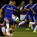 Cesc Fabregas mandó el centro del campo de los «blues» en la primera jornada de la Premier