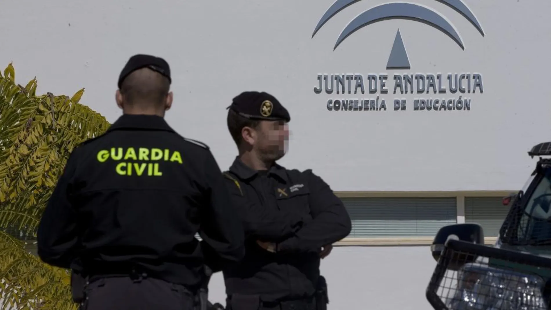 Agentes de la Guardia Civil