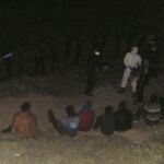 34 inmigrantes de origen magrebí, entre ellos una mujer y dos menores, llegaron anoche en patera a la isla de Alborán, a los que se suman los 58 interceptados hoy.