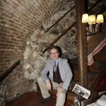 José González dirige, junto a su primo Antonio, el restaurante más antiguo del mundo