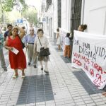 Los chabolistas se irán de Tablada «o todos o ninguno»
