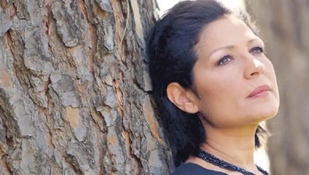 Encarna Salazar: «He vencido al cáncer con un par de ovarios»