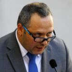 Sebastián Dávalos, hijo mayor de la presidenta de Chile, Michelle Bachelet, durante la rueda de prensa
