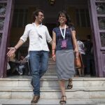 La secretaria general de Podemos en Andalucía, Teresa Rodríguez, junto aJosé María González Santos, "Kichi", su pareja y nuevo alcalde de Cádiz