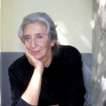 La poeta Clara Janés