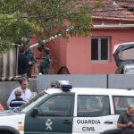La Guardia Civil en la vivienda donde se ha producido el suceso