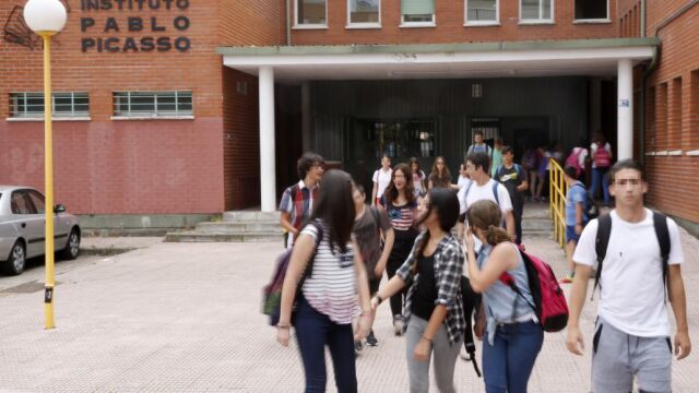 Imagen del instituto Pablo Ruiz Picasso de Pinto.
