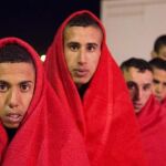 Llegada al puerto de Motril los 53 inmigrantes de origen magrebí, entre ellos una mujer
