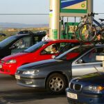 El gasóleo cuesta de media 1,156 euros y suma dos semana a la baja