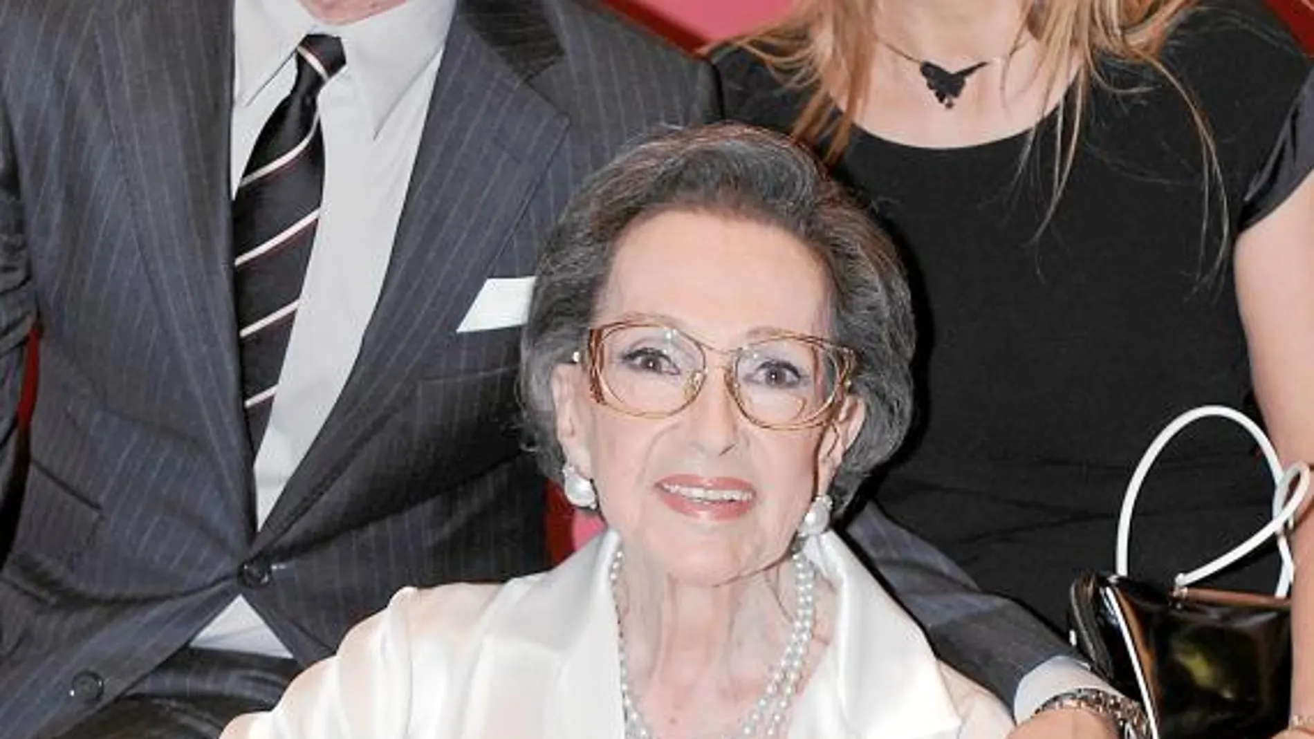 Amparo Rivelles, junto a Amparo Larrañaga y Luis Merlo