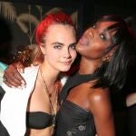 Naomi Campbell y Cara Delevingne, a tortas por Rihanna