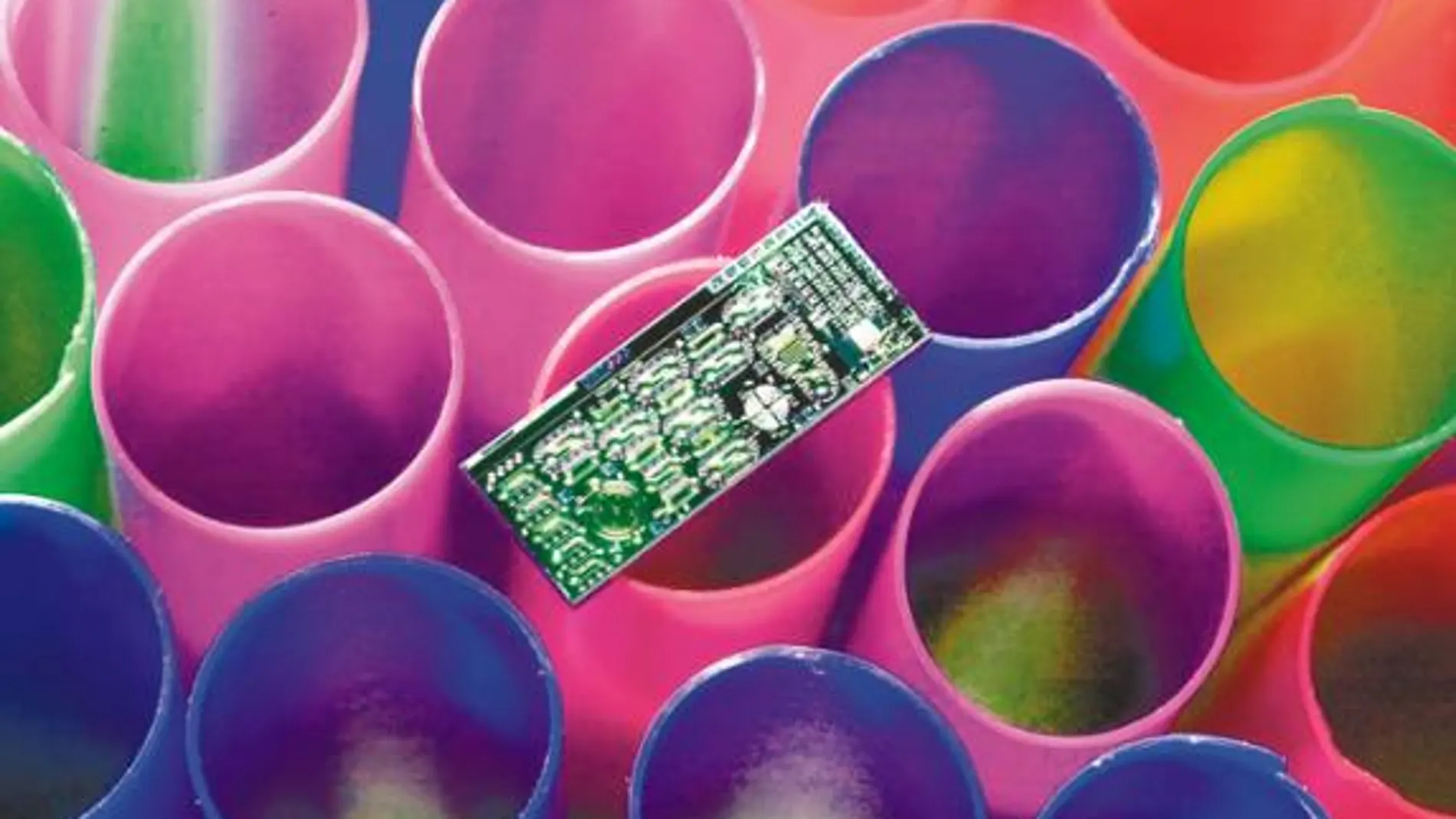 La nanotecnología utiliza materiales y estructuras que miden de 1 a 100 nanómetros