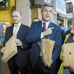 A la caza de 4600 votos