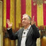 Margarit insta a los inmigrantes a aprender la lengua y la cultura catalana