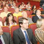 El público salmantino fue muy participativo en el turno de coloquio. Entre el numeroso público asistentes estuvo presente Alfonso Fernández Mañueco, Julián Lanzarote, Isabel Jiménez, Javier Iglesias y Gonzalo Robles