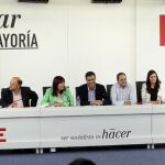 El secretario general del PSOE, Pedro Sánchez (c), preside la reunión de la Ejecutiva Federal del partido