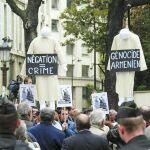 Manifestantes reclaman ante la Asamblea Nacional de París en 2006 que Turquía se una a esta lista