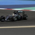 Lewis Hamilton durante los últimos entrenamientos en Baréin.