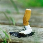 Solo en la capital francesa cada año se recogen e incineran más de 315 toneladas de colillas.
