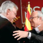 Montilla contó ayer de nuevo con el respaldo de González en su campaña electoral