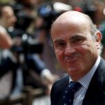 El ministro Luis de Guindos llega a la reunión del Eurogrupo