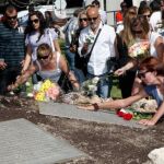 La cadena Telecinco ha producido una miniserie de dos capítulos basada en la tragedia ocurrida hace dos años en Barajas, protagonizada por Emma Suárez y Carmelo Gómez. El estreno de esta serie, «Vuelo 8714», está previsto para el próximo otoño