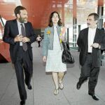 Un museo para tres. Guillermo de la Dehesa junto a la ministra de Cultura, Ángeles González-Sinde, y el director del Reina Sofía, Manuel Borja-Villel